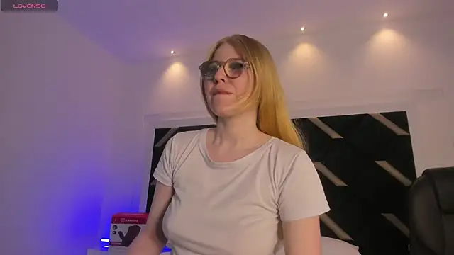 Snapshot of Alexa_Handler chatting on 3, 6, 2026 Alexa Handler online show from 3, 6, 2026