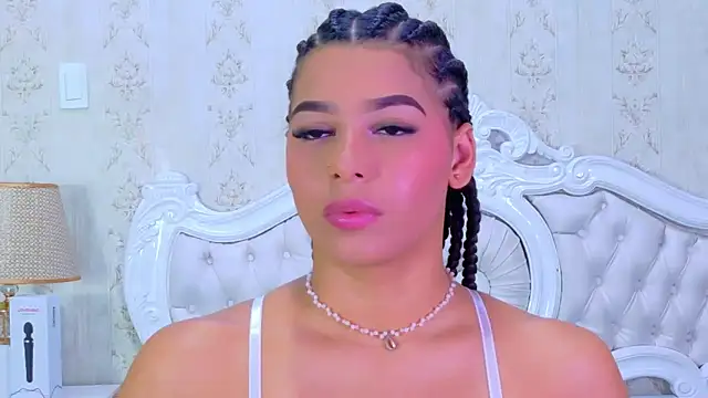 TiaraRosse online show from 28, 11, 2025