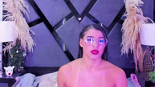 TiaraRosse online show from 18, 12, 2025