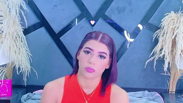TiaraRosse online show from 15, 5, 2026