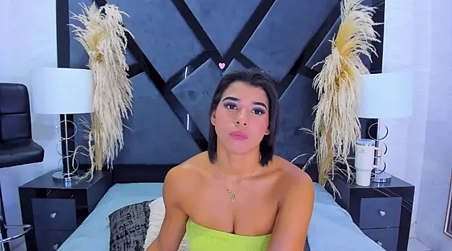TiaraRosse online show from 23, 2, 2025