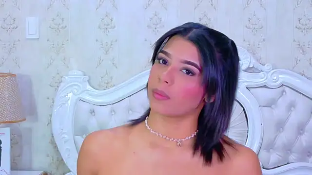 TiaraRosse online show from 19, 11, 2025