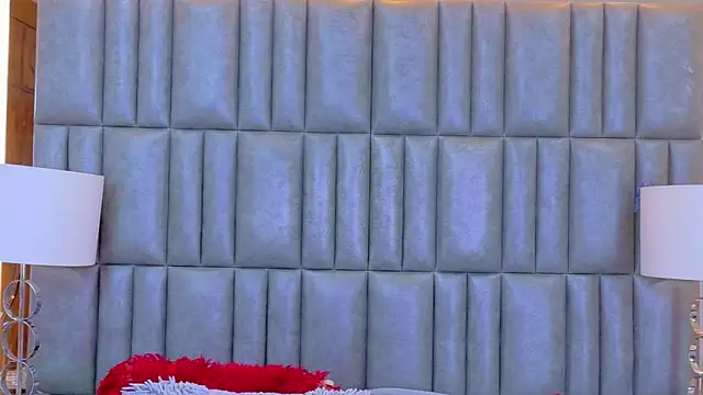 TiaraRosse online show from 21, 3, 2026