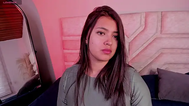 Rebeca Williams  online show from 5, 12, 2025