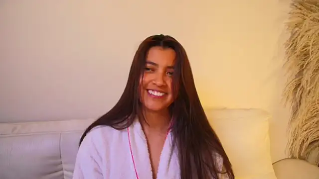 Snapshot of Rebeca_Williams_ chatting on 13, 2, 2025 Rebeca Williams  online show from 13, 2, 2025