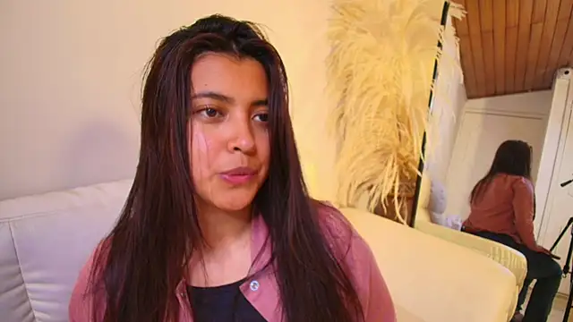 Snapshot of Rebeca_Williams_ chatting on 13, 2, 2025 Rebeca Williams  online show from 13, 2, 2025