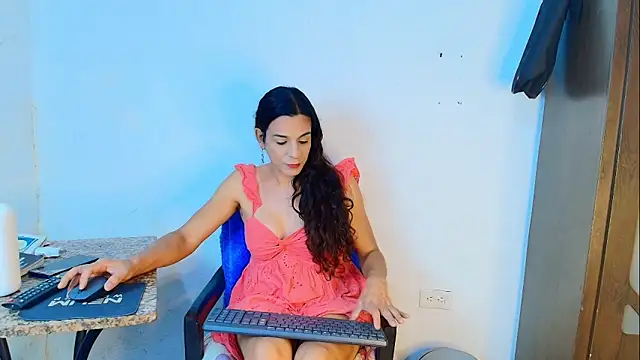 Oh Tique online show from 10, 1, 2026