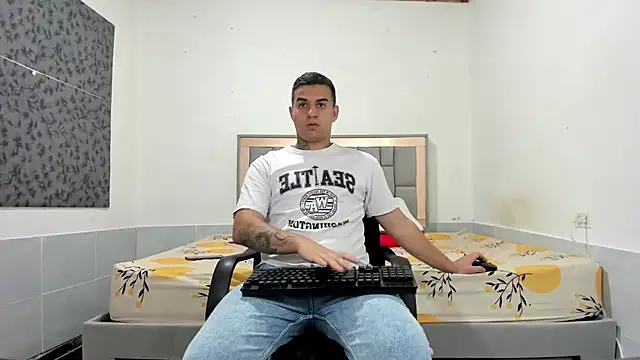 simookeler online show from 26, 11, 2025