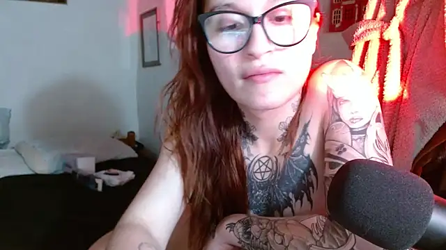 kittenlizz online show from 16, 11, 2025