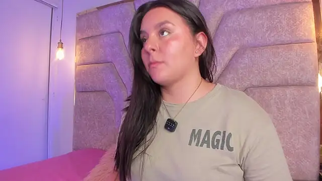 EmaJames25 online show from 26, 3, 2026