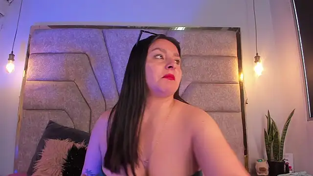 EmaJames25 online show from 7, 2, 2026