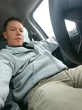 Bigtater1999 online show from 3, 3, 2026