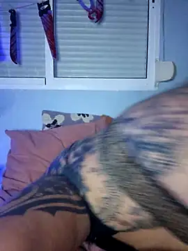 lizzardqueeen online show from 19, 10, 2025