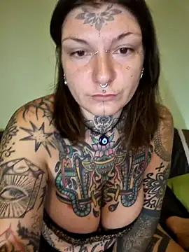 lizzardqueeen online show from 16, 11, 2025