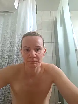 Snapshot of priselvis23 chatting on 7, 5, 2026 priselvis23 online show from 7, 5, 2026