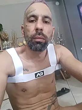 Snapshot of arrow13680 chatting on 1, 12, 2025 arrow13680 online show from 1, 12, 2025