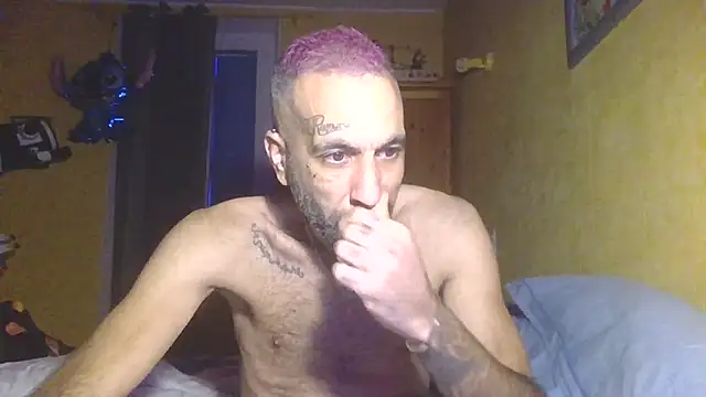 Snapshot of arrow13680 chatting on 29, 11, 2025 arrow13680 online show from 29, 11, 2025