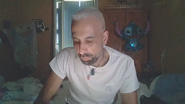 Snapshot of arrow13680 chatting on 27, 10, 2025 arrow13680 online show from 27, 10, 2025