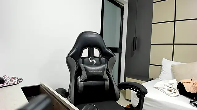 alma fenix online show from 4, 3, 2026