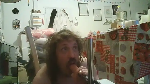 cyril020202 online show from 10, 10, 2025