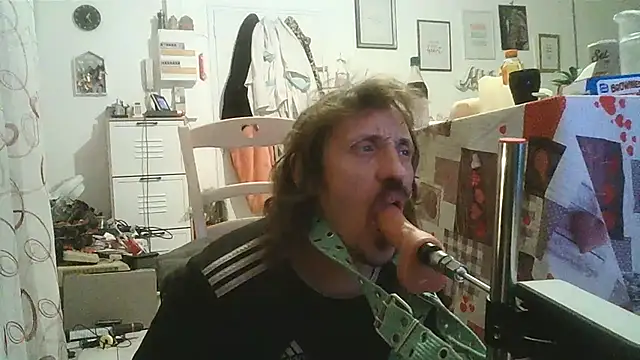 cyril020202 online show from 10, 11, 2025