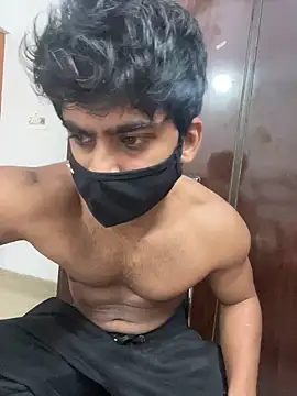 Snapshot of John_desihunk chatting on 5, 1, 2025 John desihunk online show from 5, 1, 2025