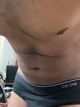 Snapshot of John_desihunk chatting on 8, 3, 2025 John desihunk online show from 8, 3, 2025