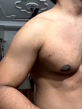 Snapshot of John_desihunk chatting on 19, 11, 2025 John desihunk online show from 19, 11, 2025