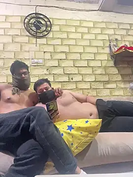 Snapshot of John_desihunk chatting on 4, 2, 2025 John desihunk online show from 4, 2, 2025