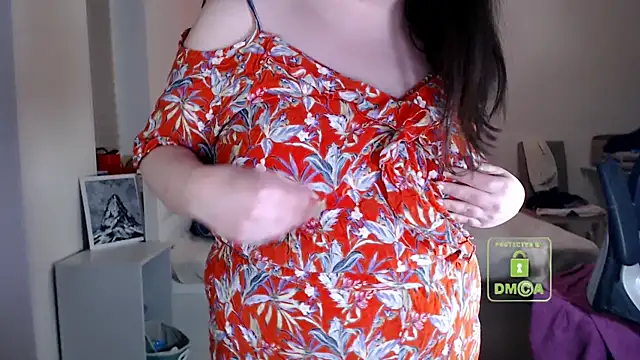 cute and hot online show from 18, 3, 2026