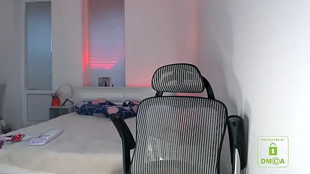 Snapshot of cute_and_hot chatting on 9, 11, 2025 cute and hot online show from 9, 11, 2025