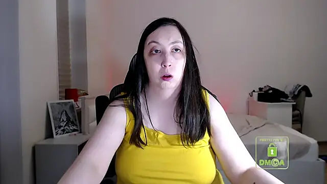 cute and hot online show from 19, 4, 2026