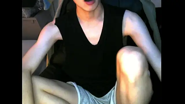 Snapshot of Ray175oo chatting on 6, 11, 2025 Ray175oo online show from 6, 11, 2025