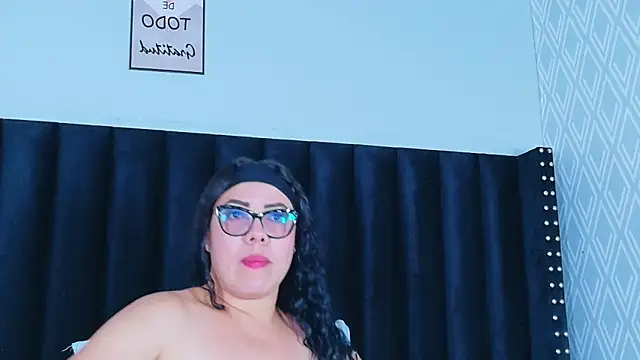 hotlatinateacher online show from 16, 2, 2026