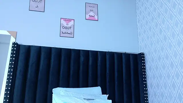 hotlatinateacher online show from 4, 2, 2026