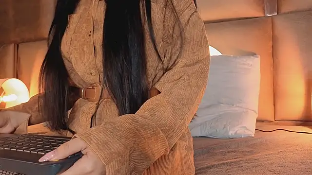 angelinepossy online show from 7, 10, 2025