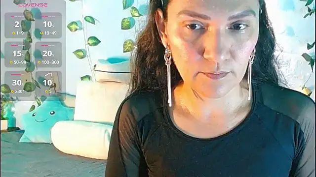 Snapshot of venus_swet_ chatting on 24, 10, 2025 venus swet online show from 24, 10, 2025