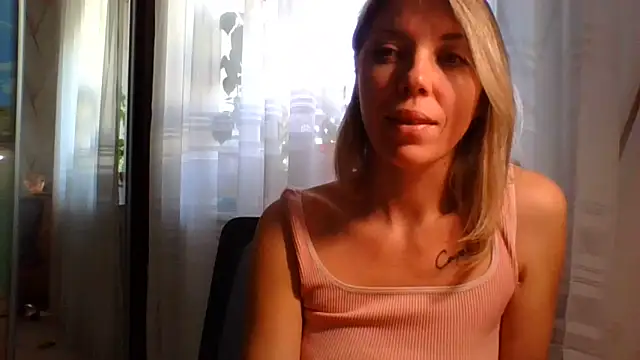 VelvetLove287 online show from 18, 3, 2026