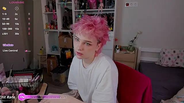 School Love online show from 14, 12, 2025