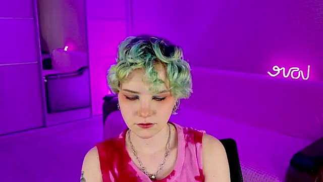 Snapshot of School_Love chatting on 3, 2, 2025 School Love online show from 3, 2, 2025