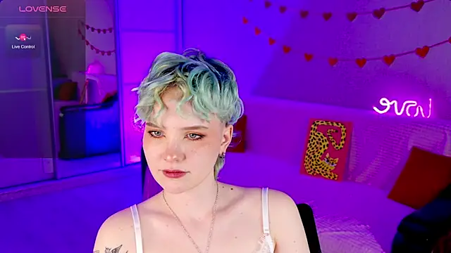 Snapshot of School_Love chatting on 16, 3, 2025 School Love online show from 16, 3, 2025