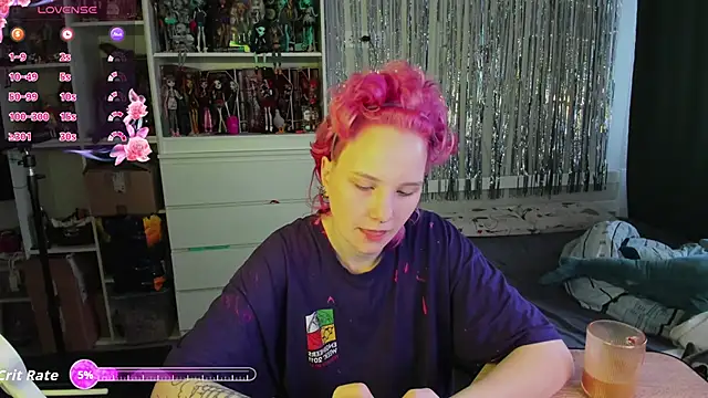 School Love online show from 9, 4, 2026