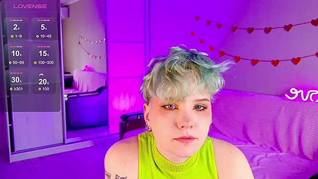 Snapshot of School_Love chatting on 14, 3, 2025 School Love online show from 14, 3, 2025