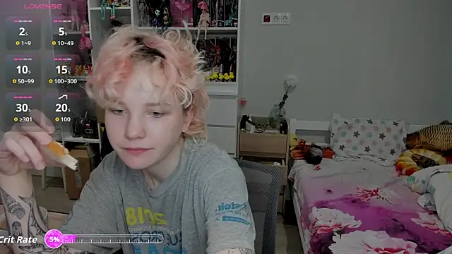 School Love online show from 30, 11, 2025