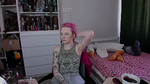 School Love online show from 7, 3, 2026