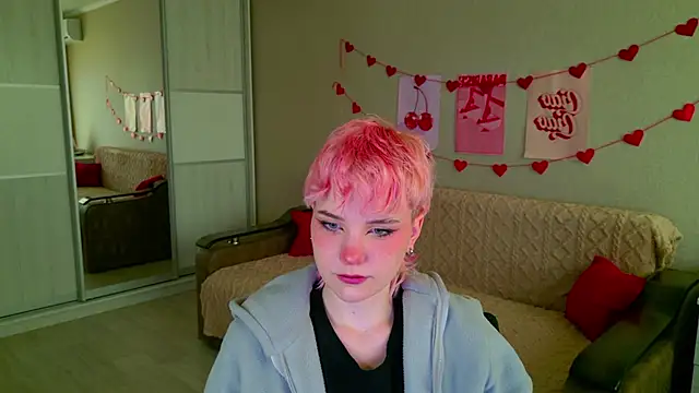 Snapshot of School_Love chatting on 28, 9, 2025 School Love online show from 28, 9, 2025