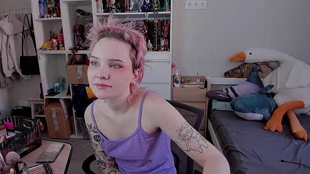 School Love online show from 11, 2, 2026