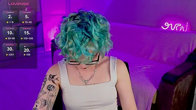 Snapshot of School_Love chatting on 23, 2, 2025 School Love online show from 23, 2, 2025