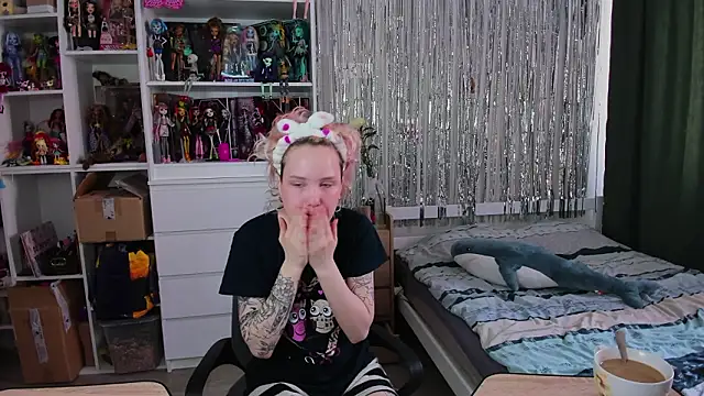 School Love online show from 29, 3, 2026