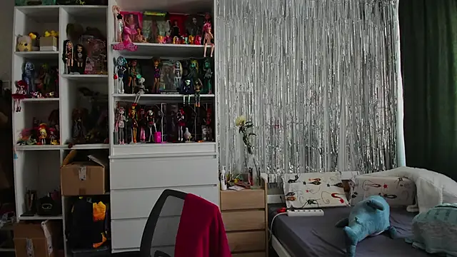 School Love online show from 30, 3, 2026